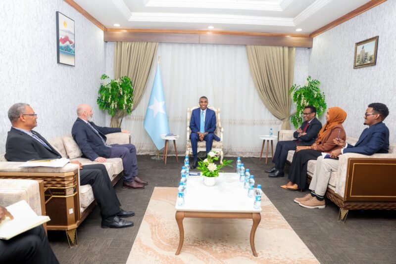Prime Minister Hamza WFP delegation