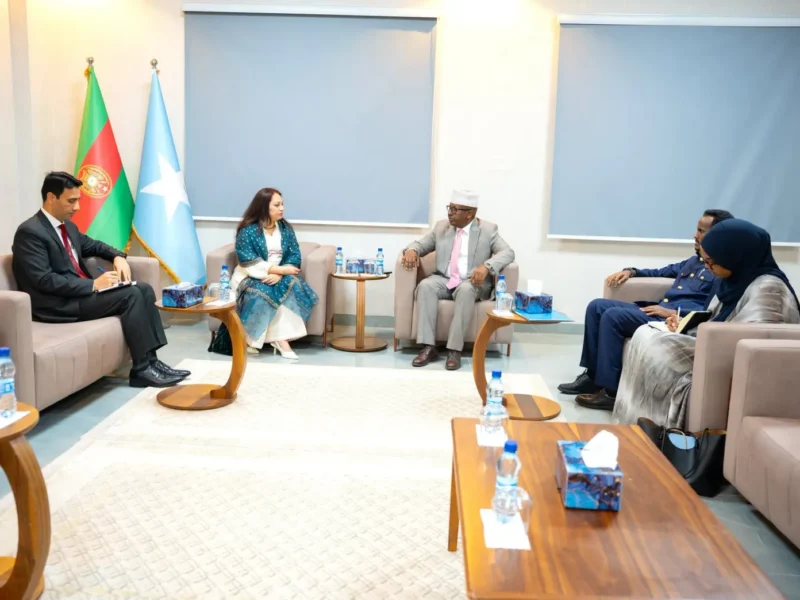 Minister Fiqi Pakistan Ambassador