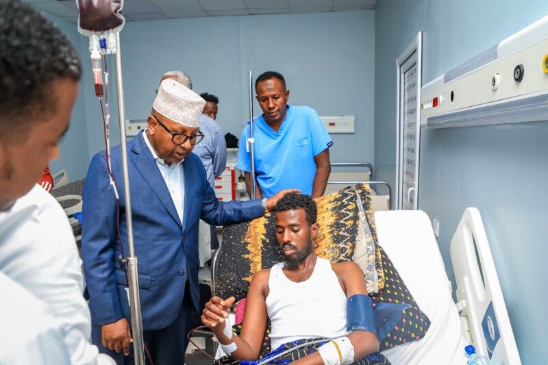 Minister Fiqi visit Madina hospital