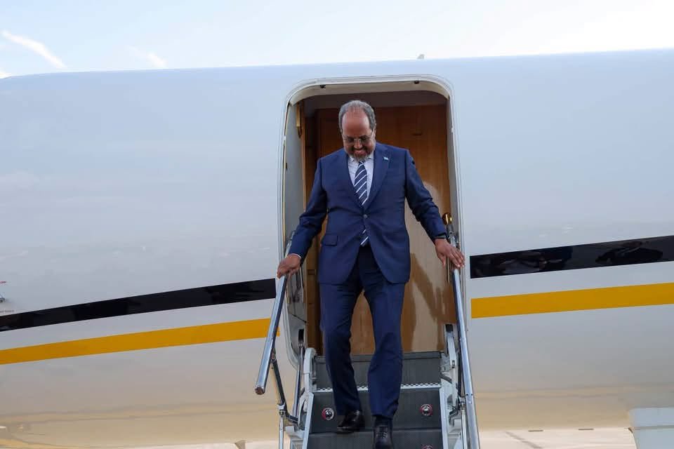PS HSM travel private jet